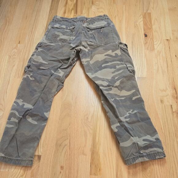 Gap Loose Fit men's camouflage cargo pant size 29 - Picture 5 of 5